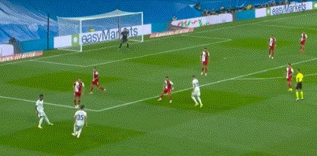 【西甲】本泽马3球1助 新援首球 皇马2度落后5比2胜